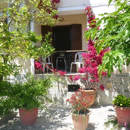 Villa Evgenia'S House à Kala Nera Extérieur photo